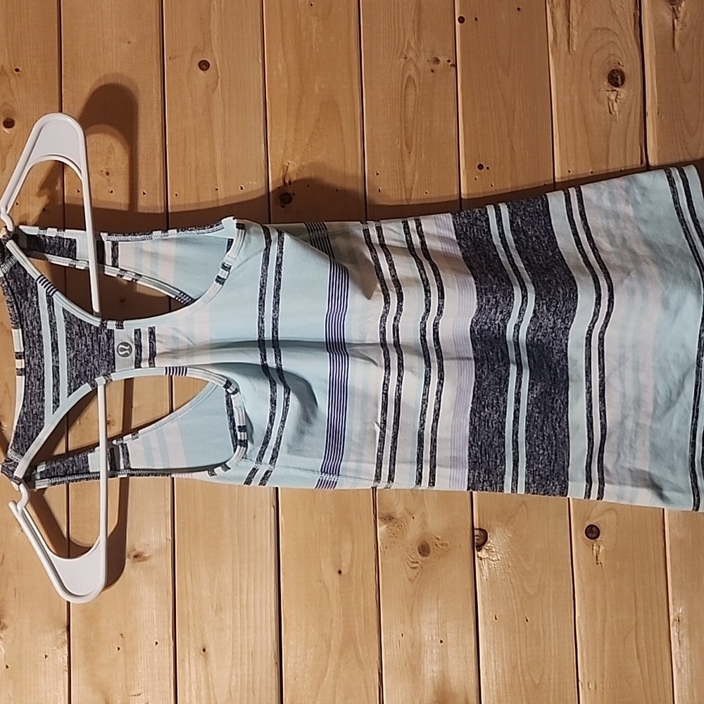 Lululemon Racerback Tank Top Size 6 - Picture 6 of 6